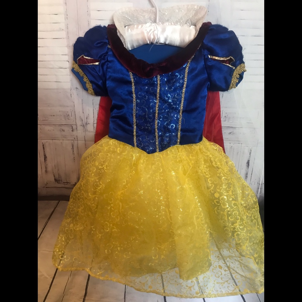 Disney Parks Authentic Snow White Costume Dress up Girls